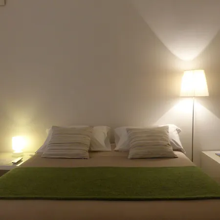 Oda ve Kahvaltı Ibed Napoli