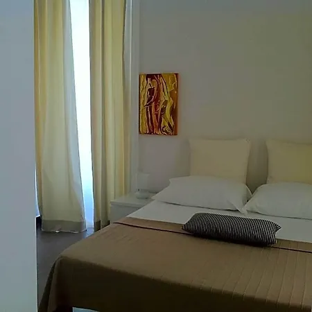 Ibed Nocleg ze śniadaniem 4*