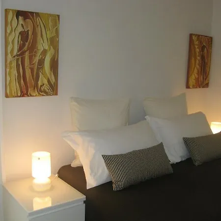 ベッド・アンド・ブレックファスト アイベッド B＆b