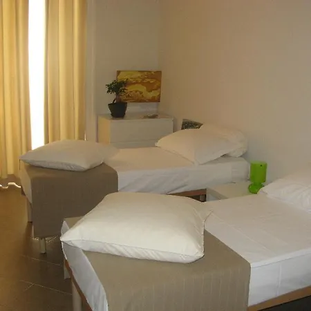 Ibed 2* Naples